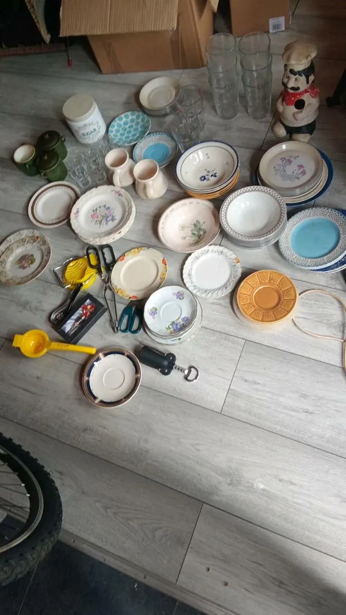 Selection of Delph etc - Image 1