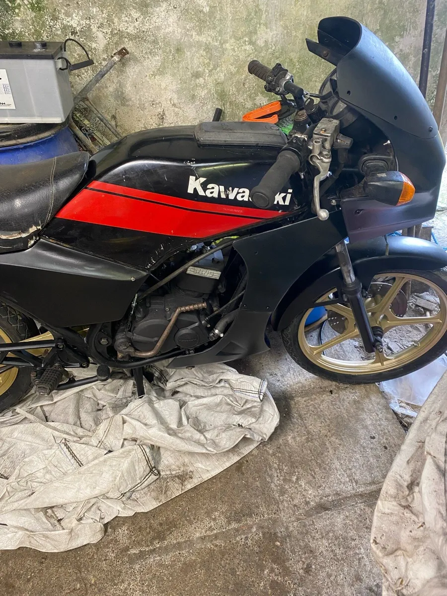 Kawasaki AR125 - Image 2