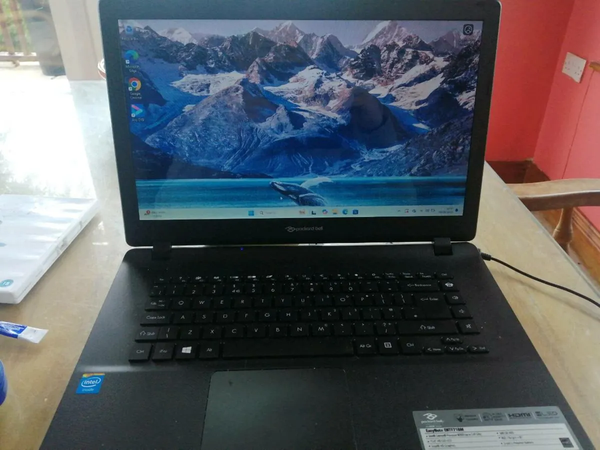 Laptop - Image 1