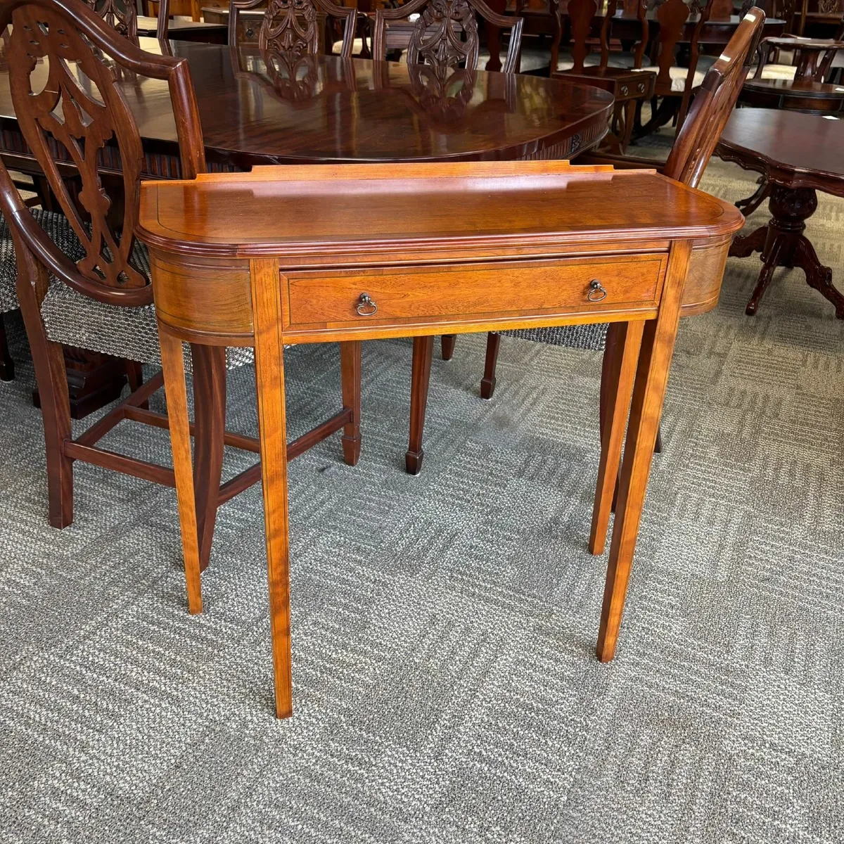 Beautiful breakfront yew console table & drawer - Image 1