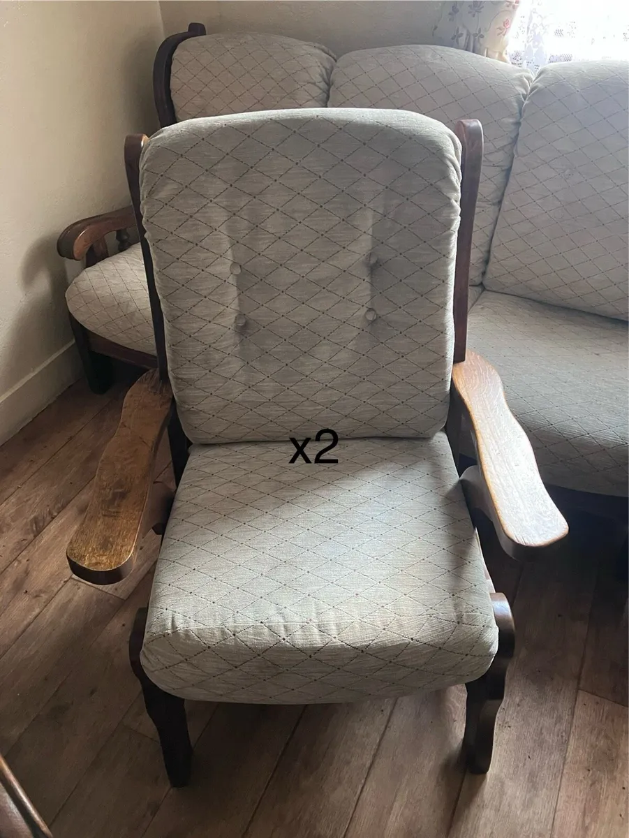 Wood frame sofa set - Image 2