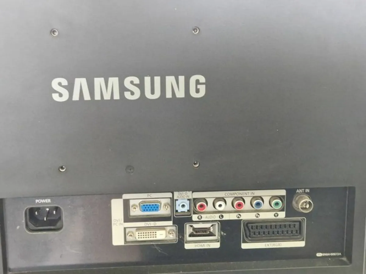 Samsung Syncmaster225mw 22.5 inch LCD TV Monitor - Image 3