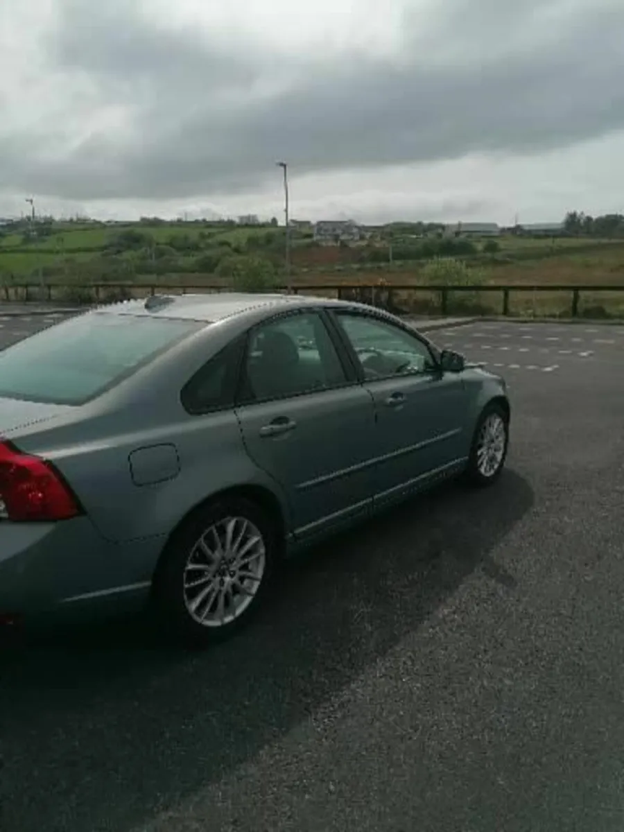 Volvo S40 2008 - Image 2