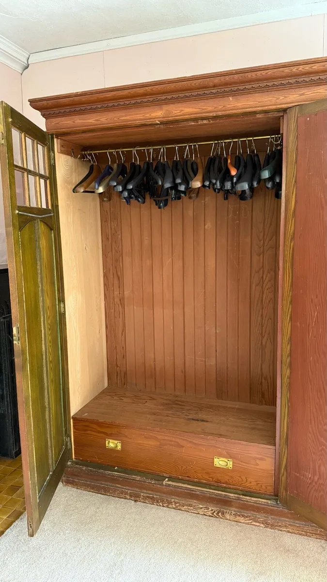 Vintage pitch pine wardrobe 3-doors - Image 2