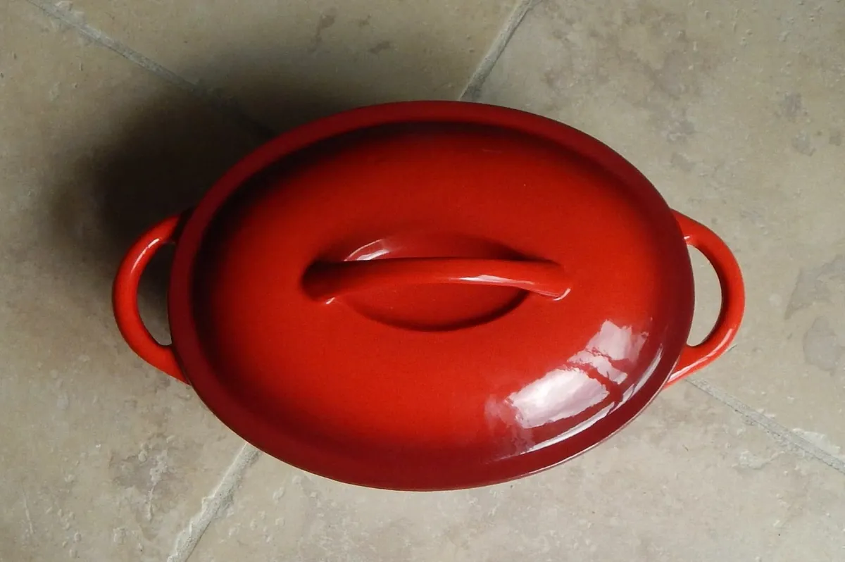 Ernesto Enamelled Cast Iron Casserole Dish, New - Image 3