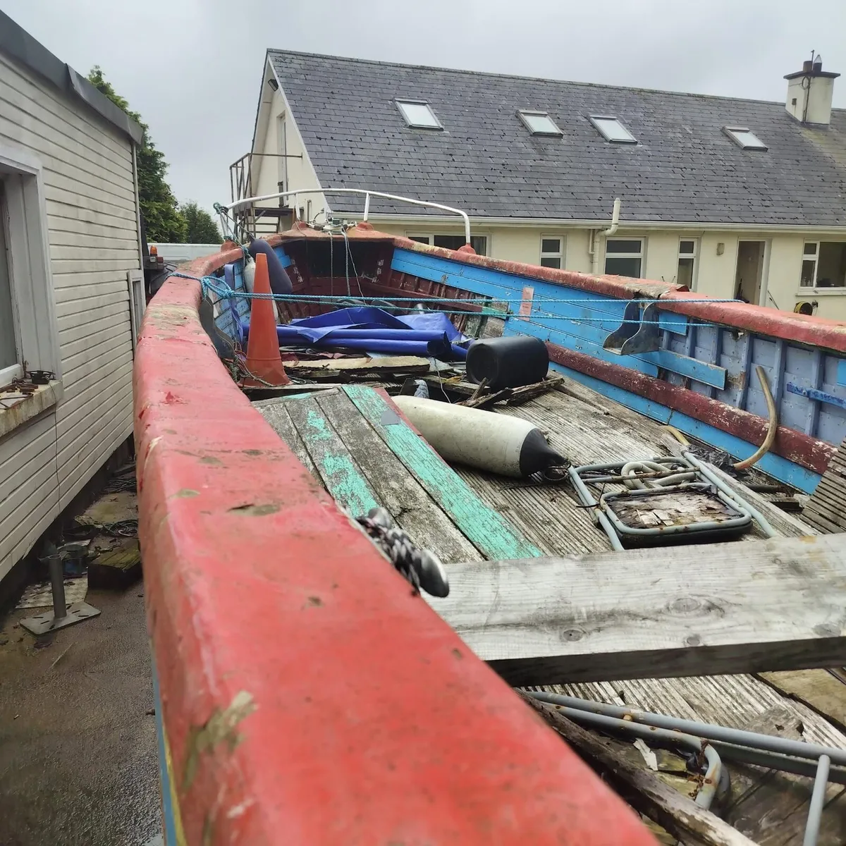 Timber boat - Image 3