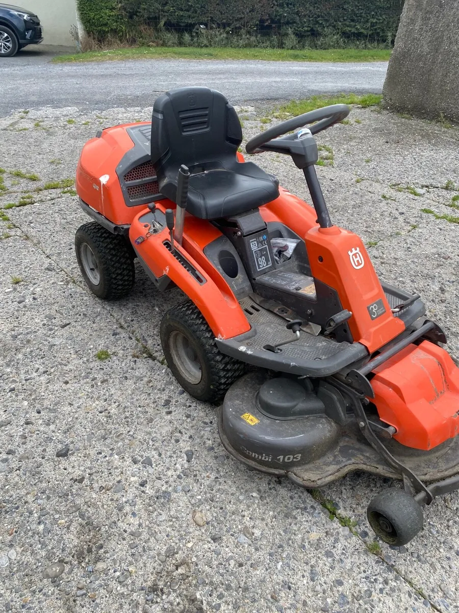 Ride on lawnmower - Image 2