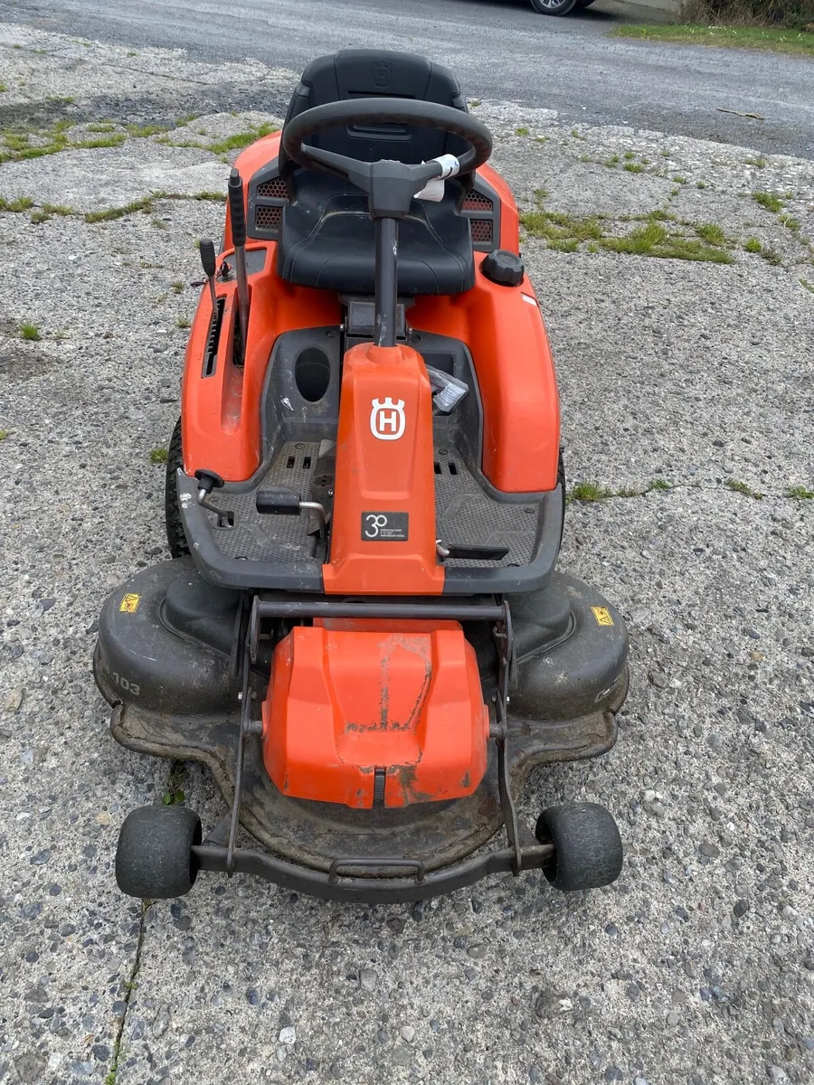 Ride on lawnmower - Image 3
