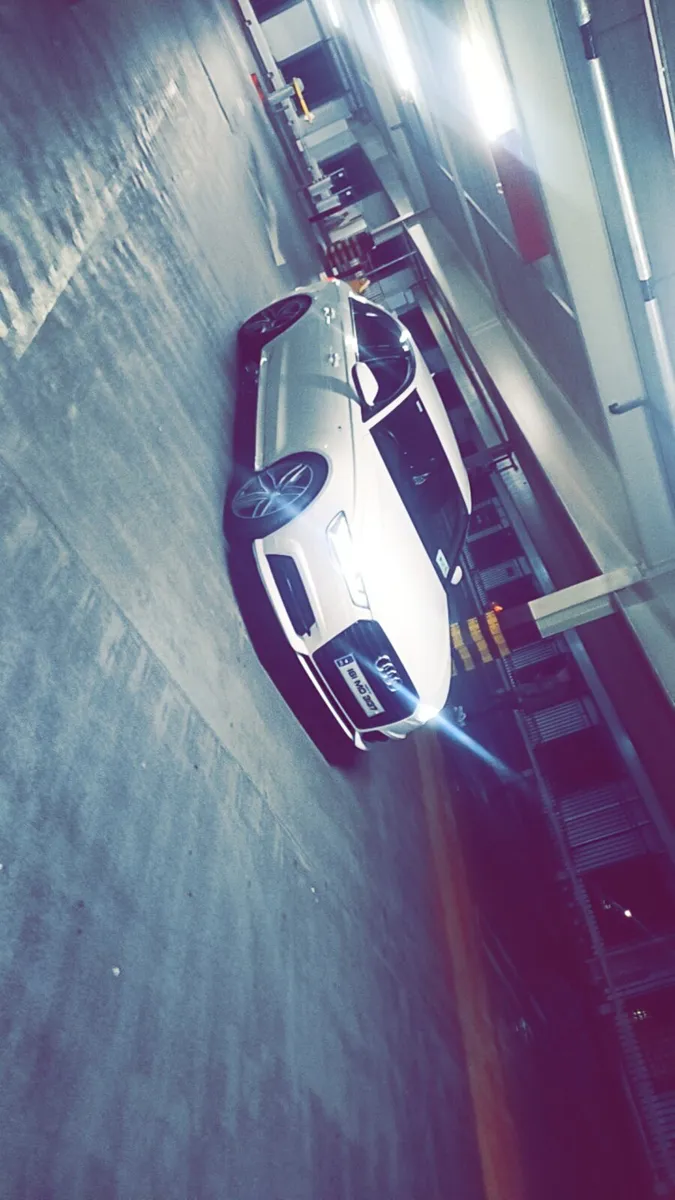 Audi a6 s line black edition tdi ultra - Image 1