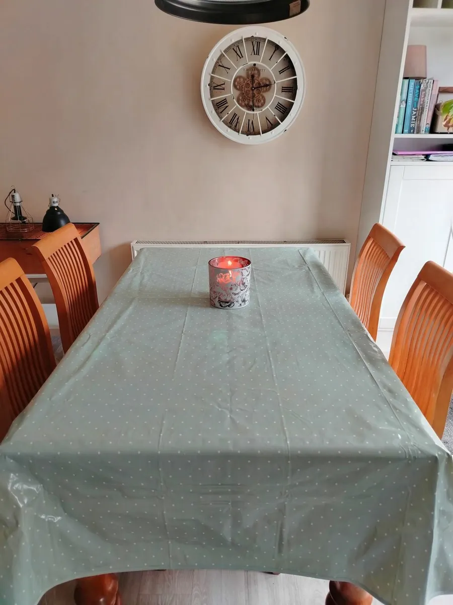 Kitchen Table - Image 1