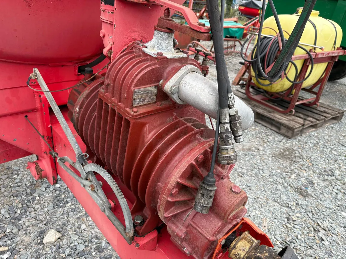 Hi-Spec 2300 Tanker - Image 3