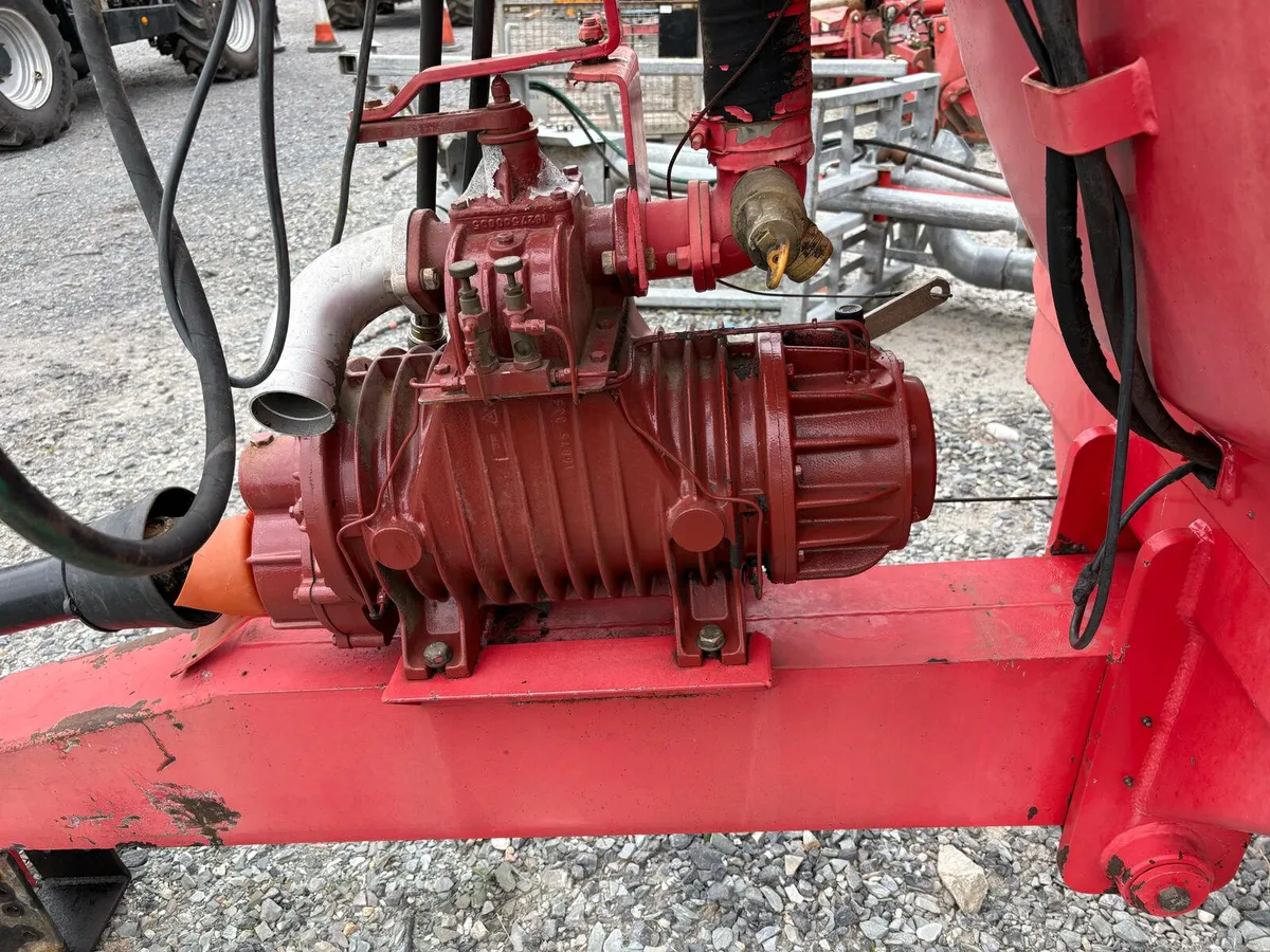 Hi-Spec 2300 Tanker - Image 4