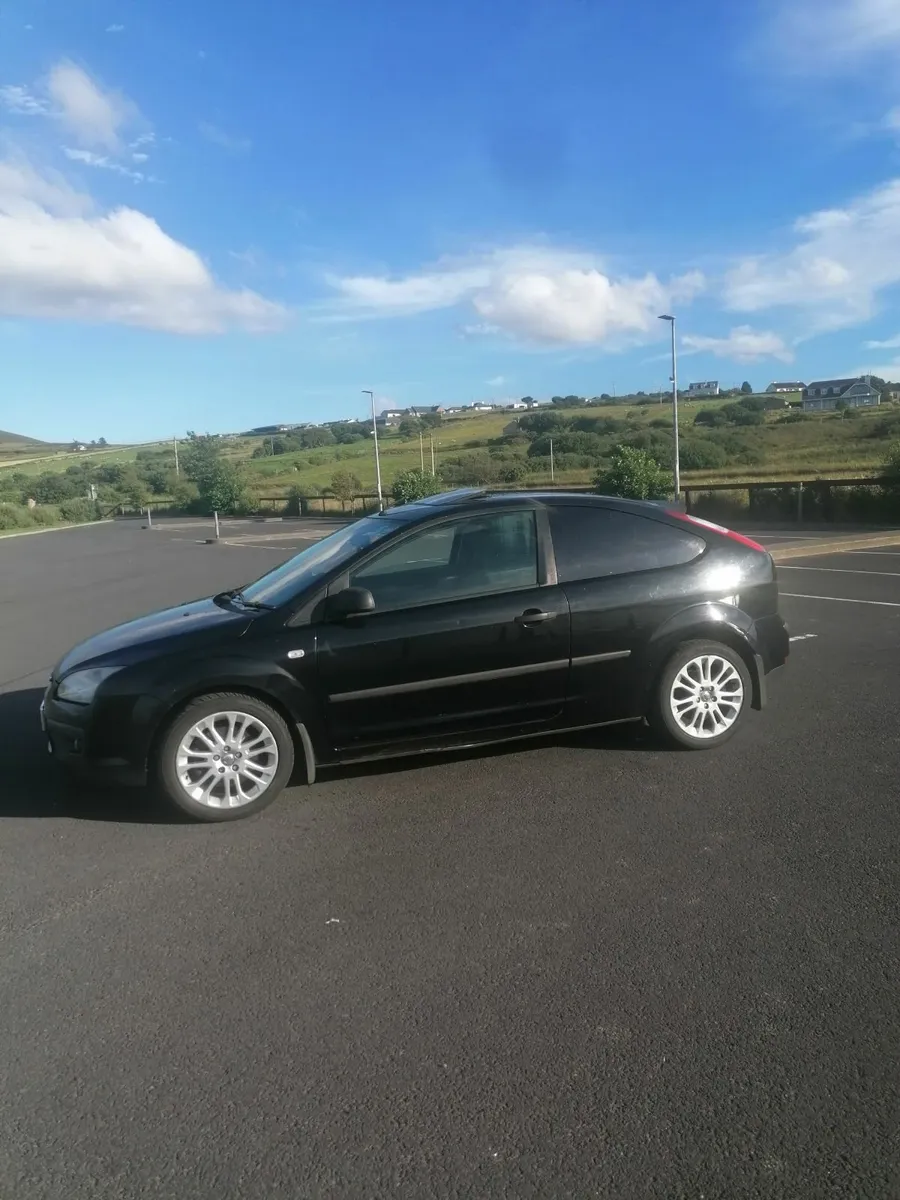 Ford Focus 2006 - Image 2