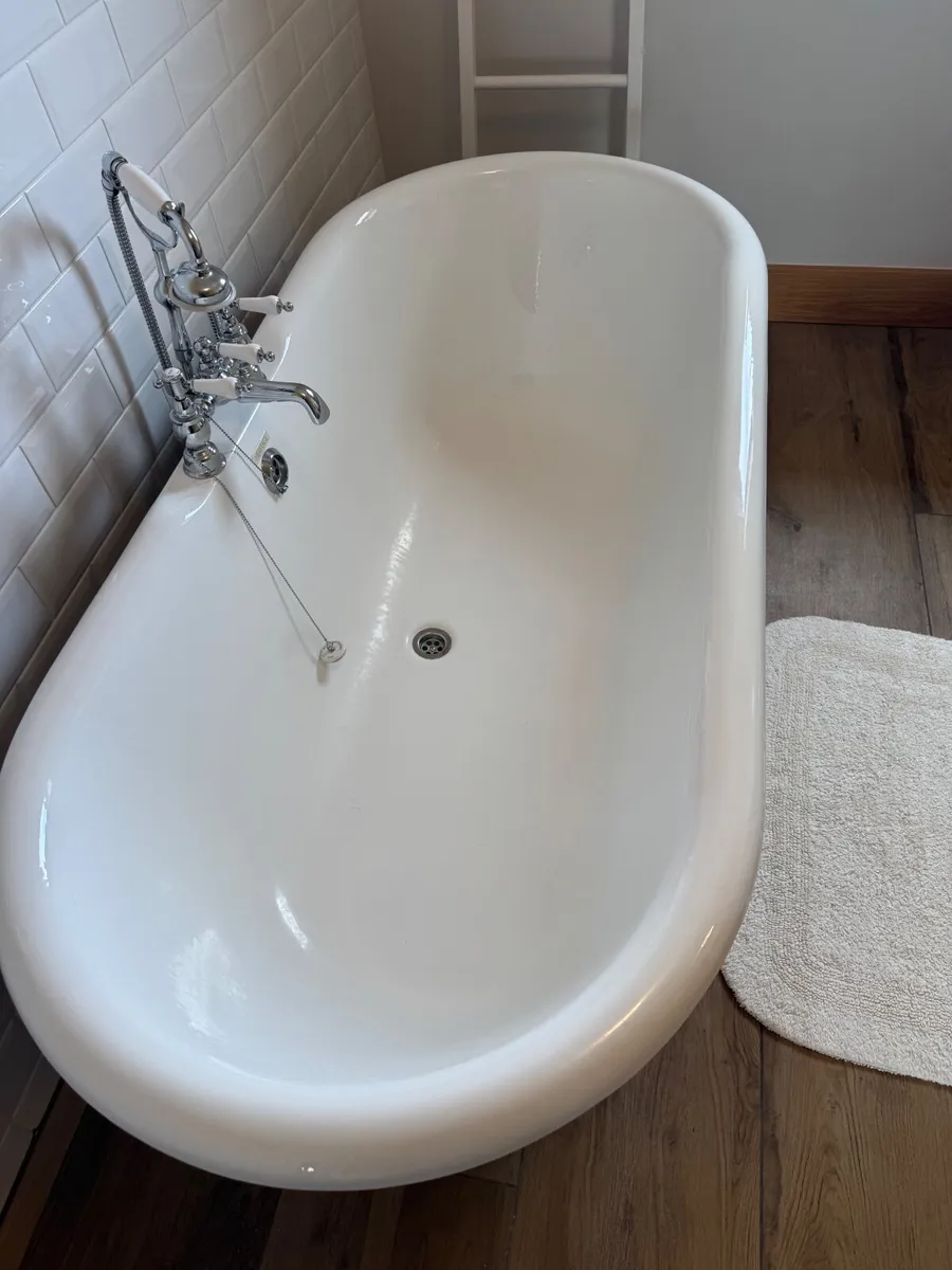 Free standing Bath Tub - Image 4