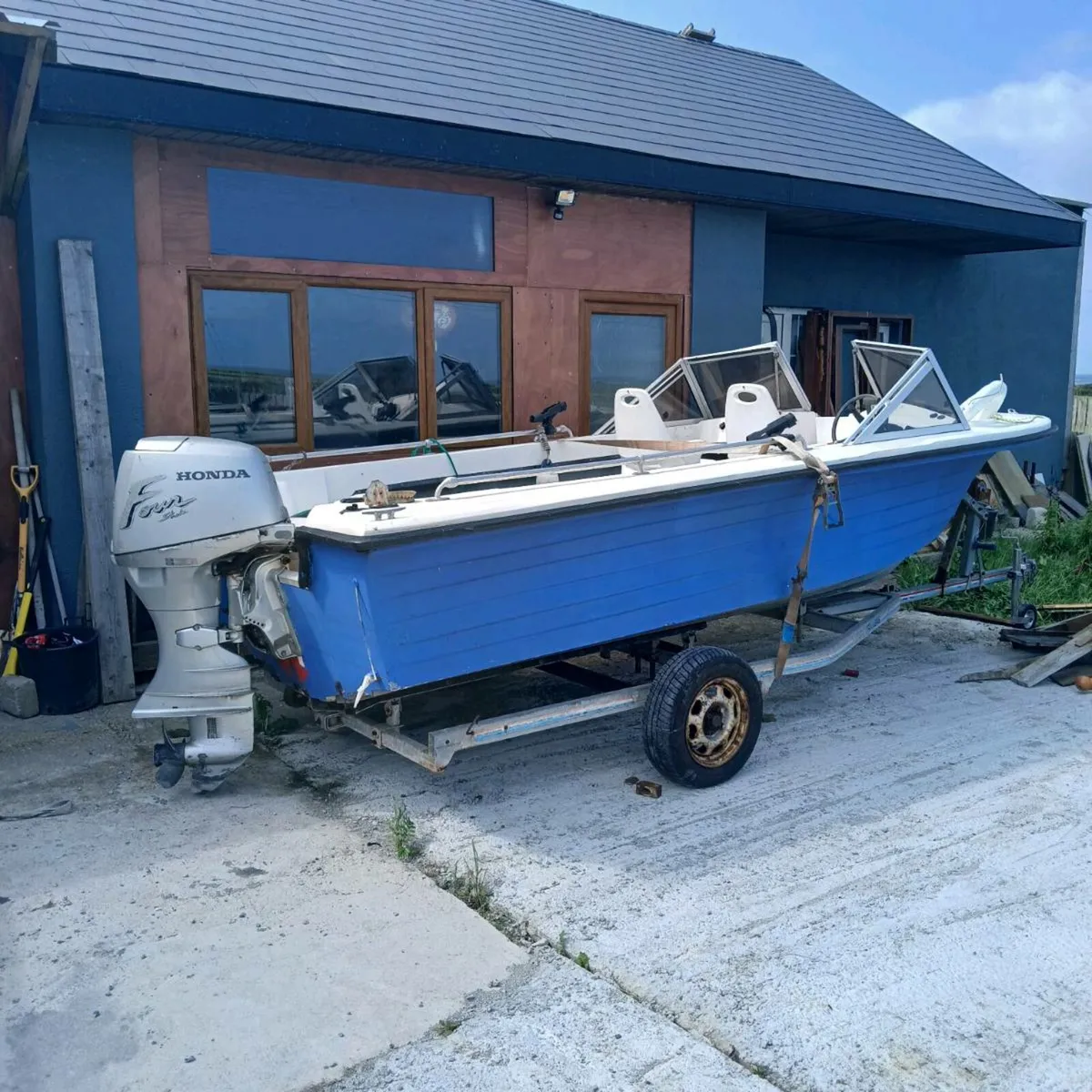 Boat - Image 1