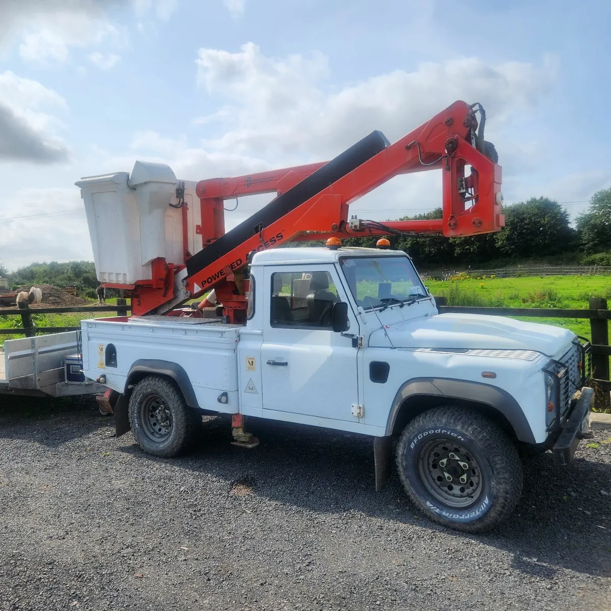 Land Rover Defender 2008 - Image 1