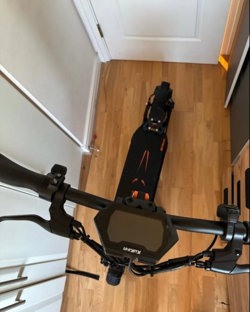 Electric scooter - Image 3