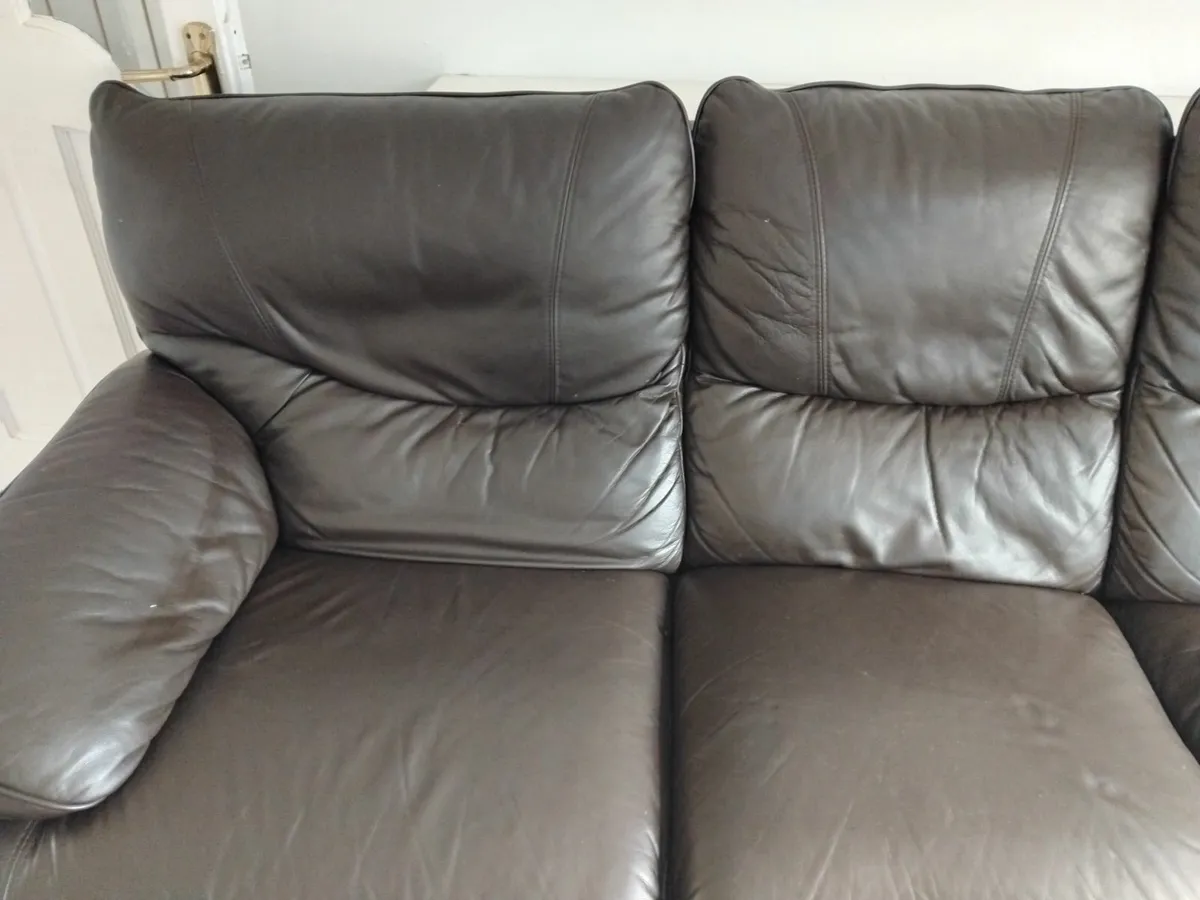 Sofa leather 3 & 2 seater - Image 2