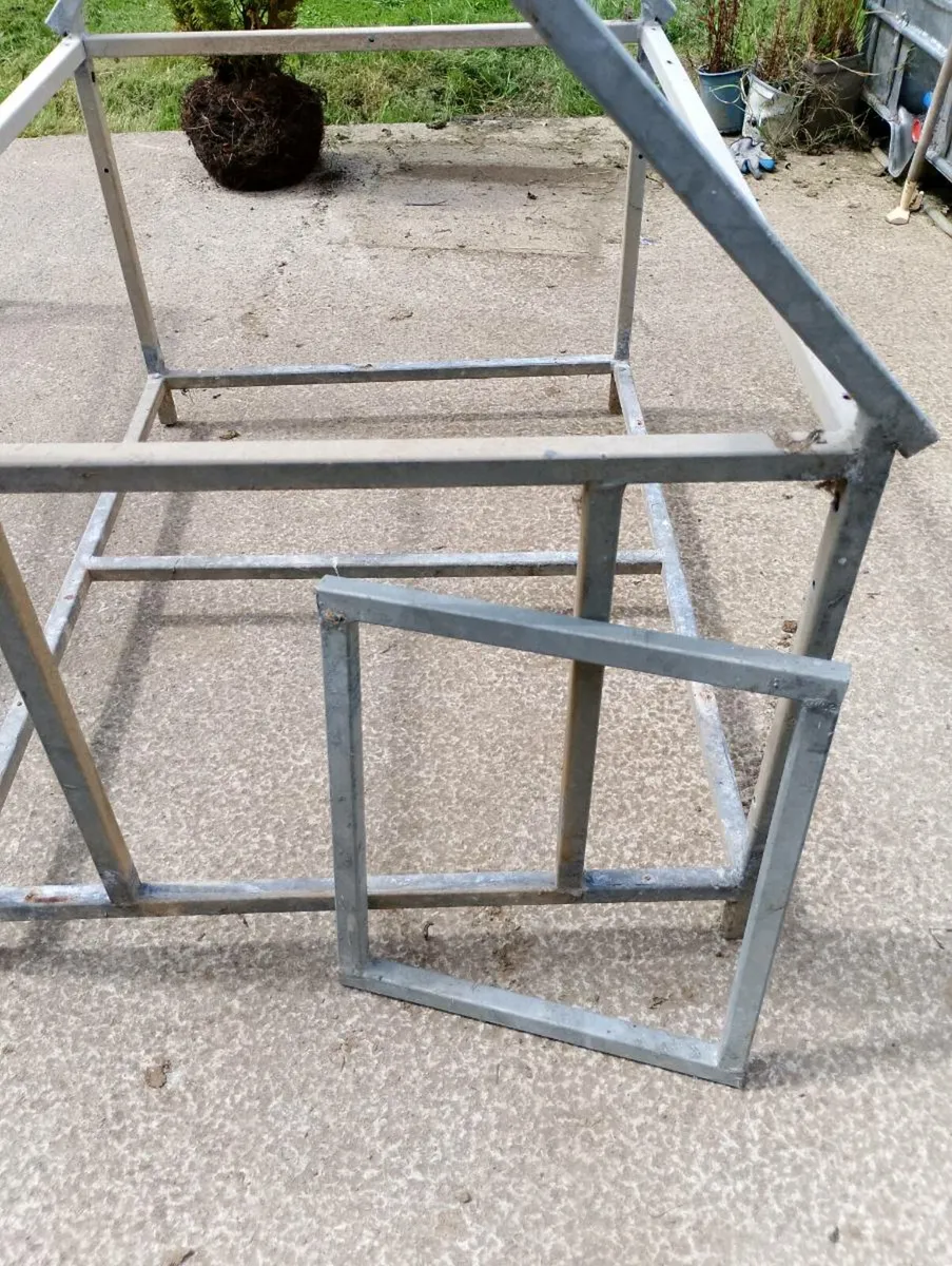 Dog Kennel - Image 3