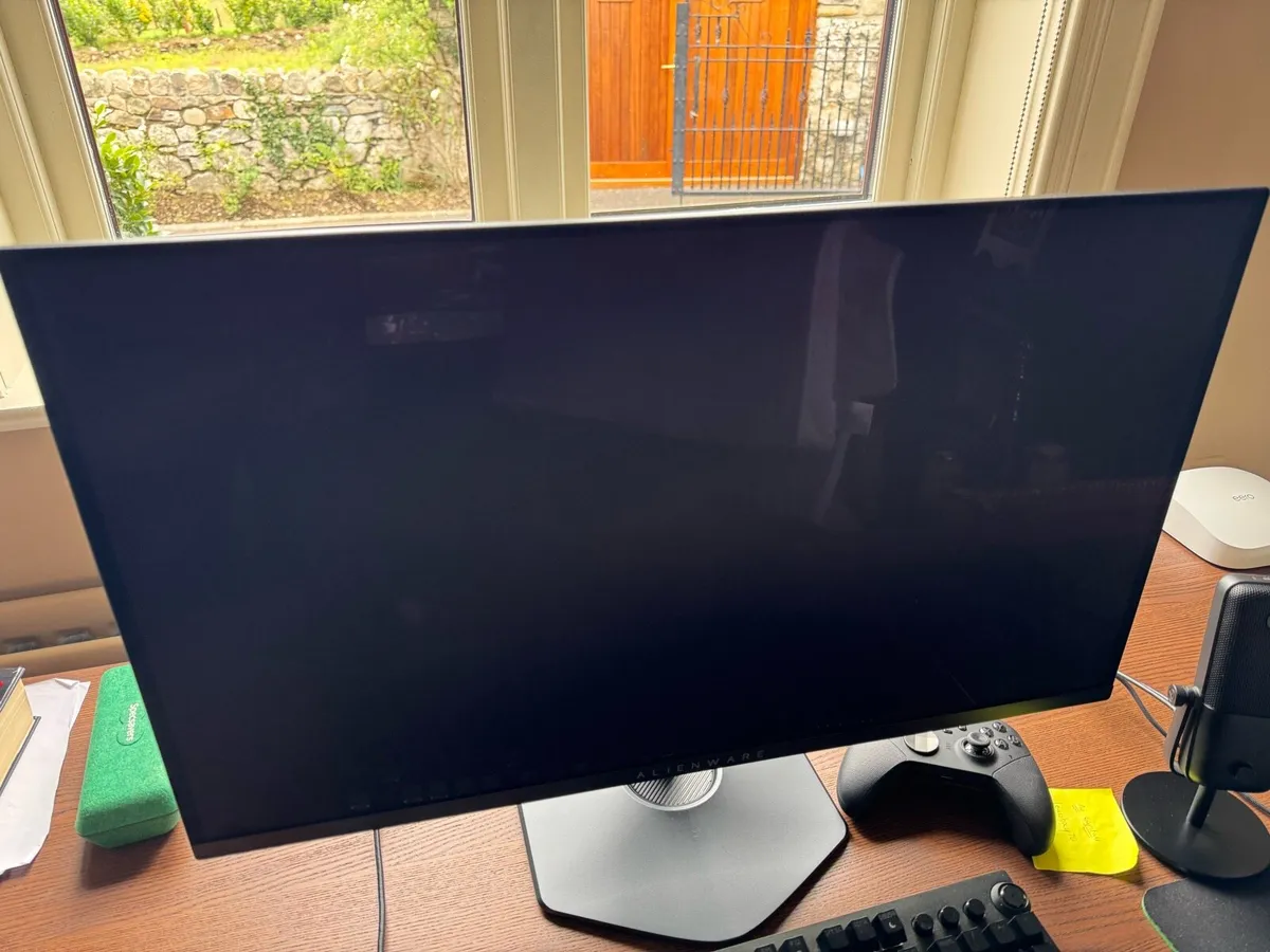 Alienware 27 360Hz QD-OLED - Image 1