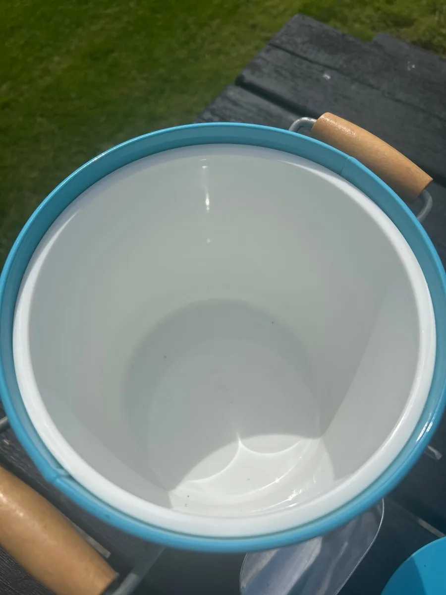 Ice bucket and scoop - Image 3