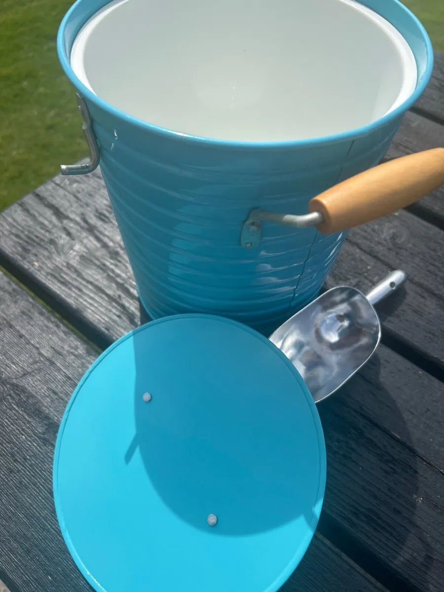 Ice bucket and scoop - Image 4