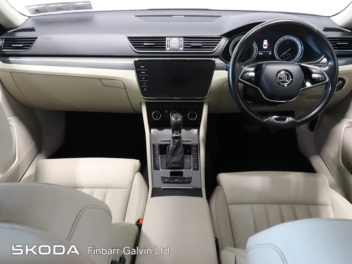 SKODA SUPERB 2.0 TDI STYLE DSG - Image 2