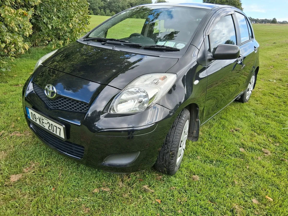 Spotless Yaris. Long NCT. Low miles.Taxed. - Image 1