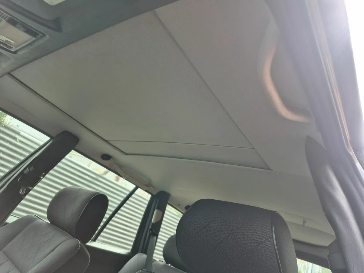 Mercedes-Benz Estate - Image 2