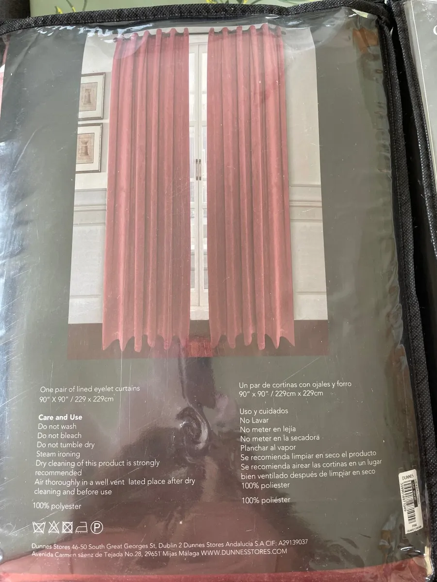 Curtains - Image 3