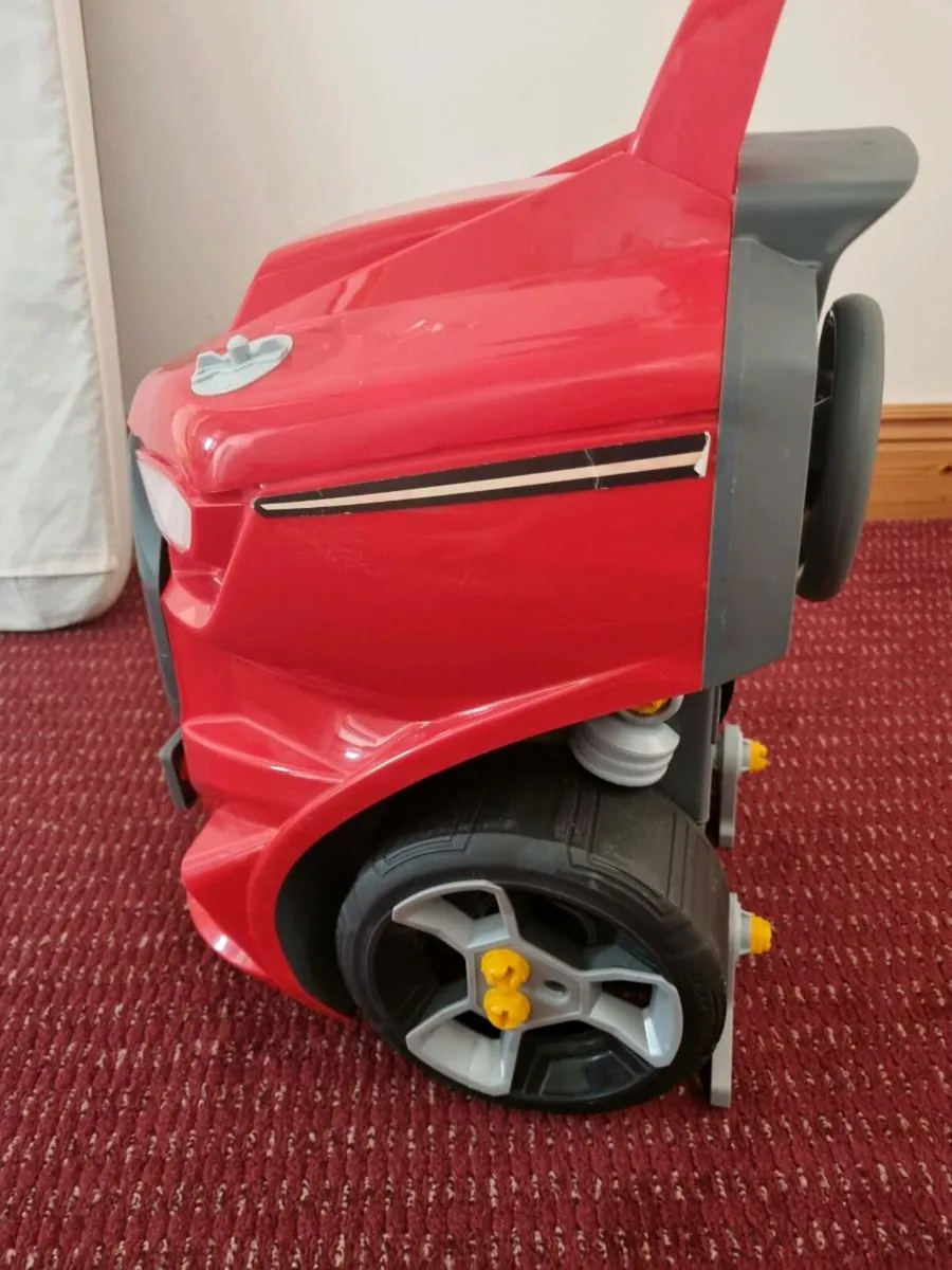 Car toy engine with lights - Image 4