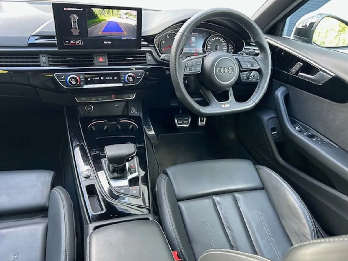 Audi A4 35 TDI 163HP S-tronic S Line Auto - Image 4