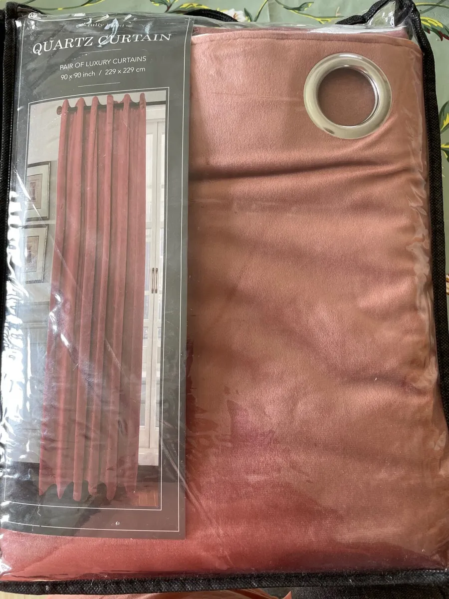 Curtains - Image 1