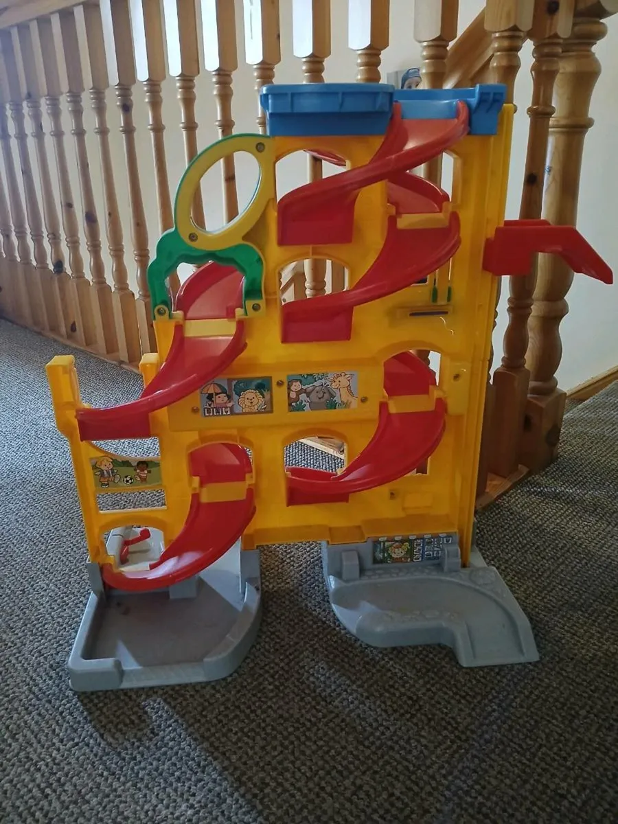 Car garage