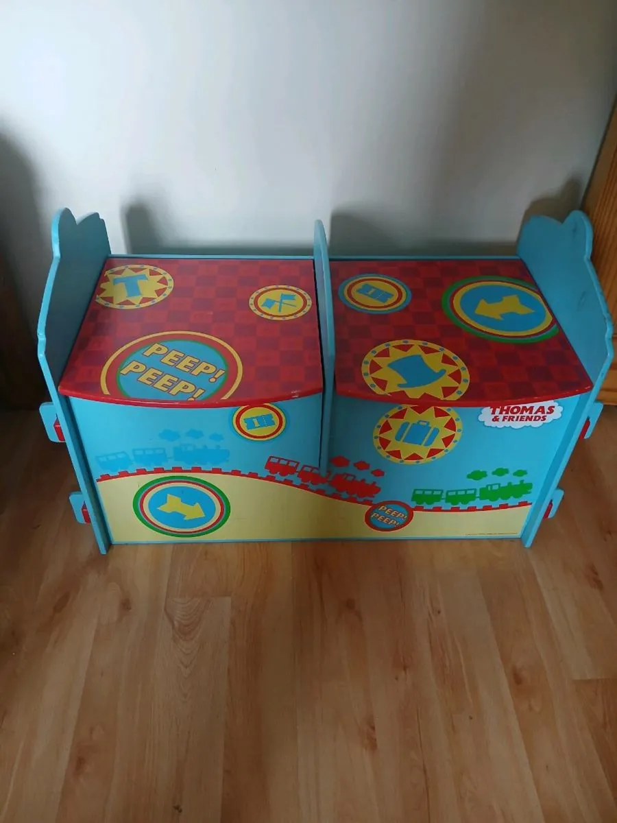 Thomas the tank engine toy box