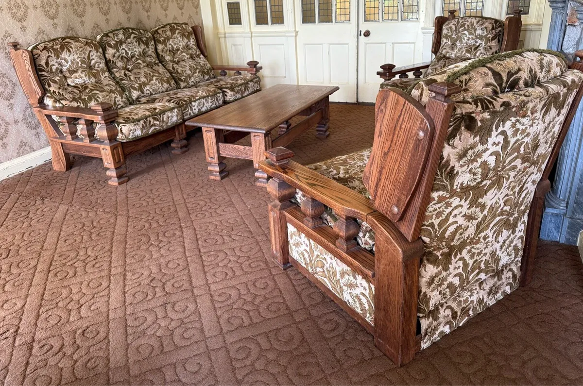 Antique suite of furniture - Image 1