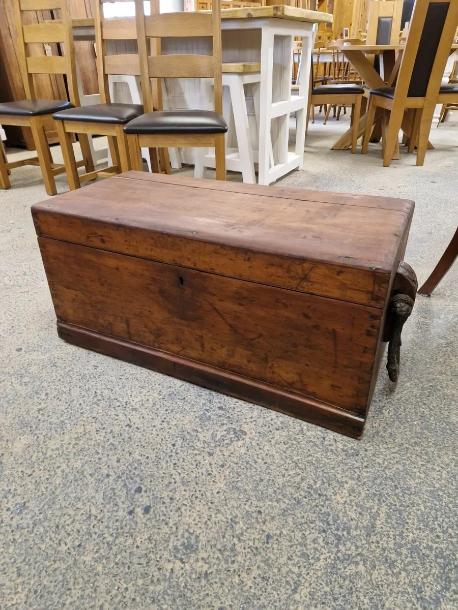 18th century chamfor wood sea trunk - Image 4