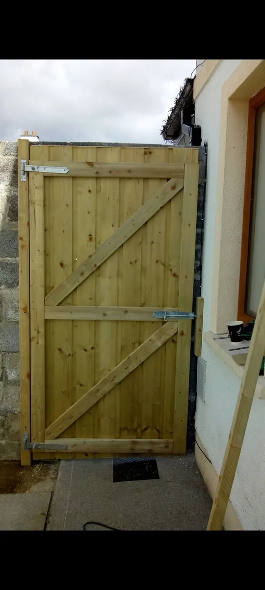 Side Gates & Fencing - Image 2