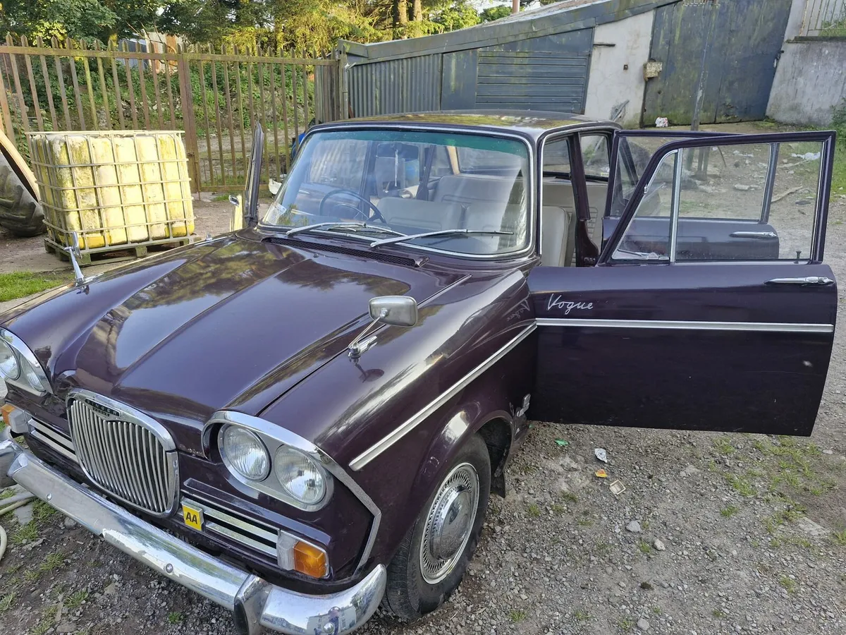 1966 Singer Vogue - Image 1