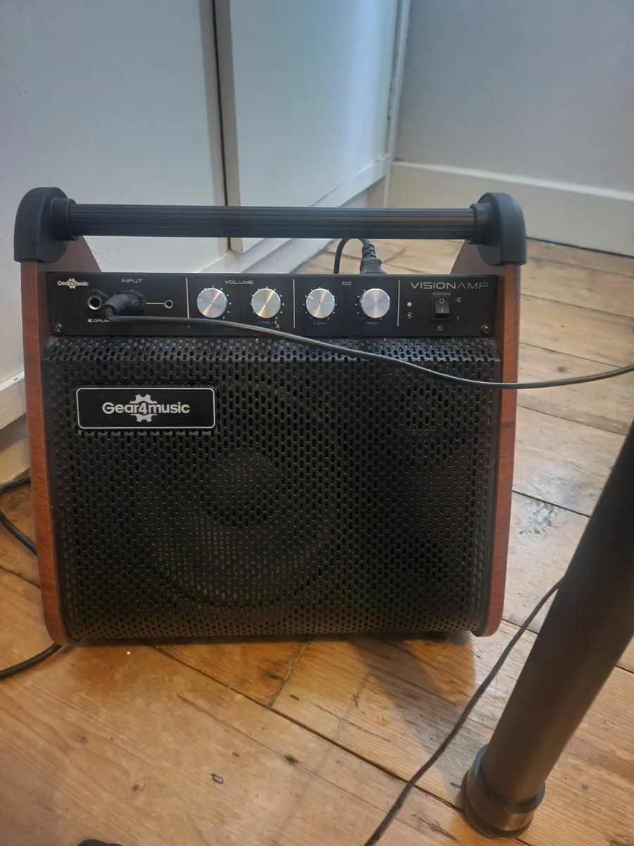 Electric drum set complete with amp - Image 3