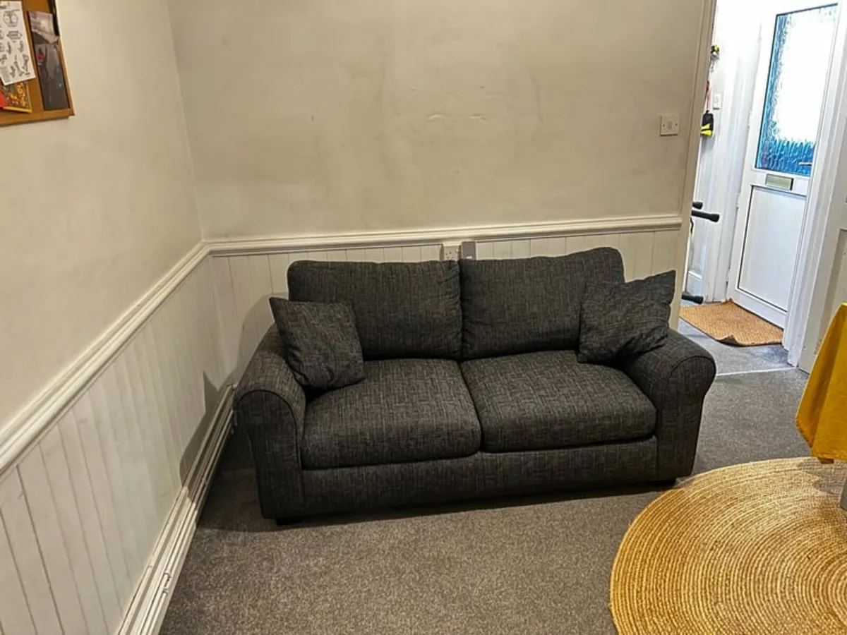Brand new Bromley sofa beds reduced