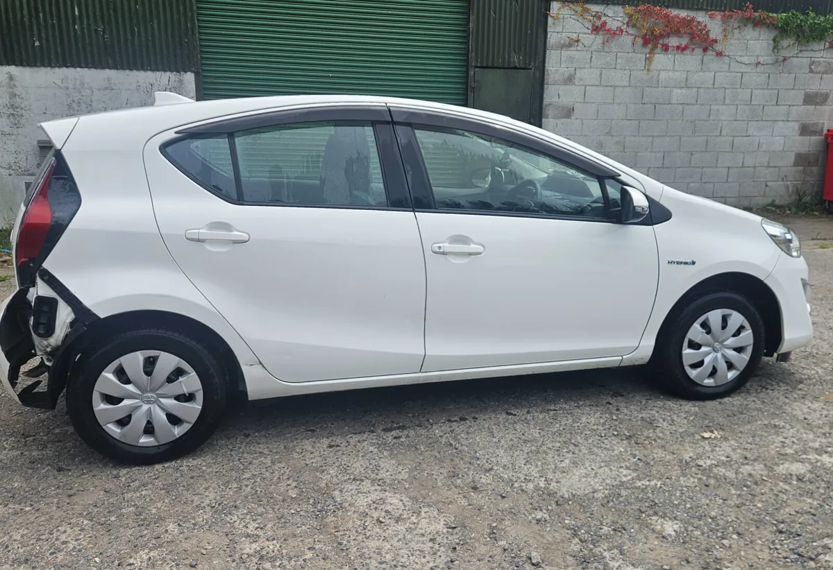 Toyota Aqua 2015 1.5petrol Hybrid Automatic - Image 4