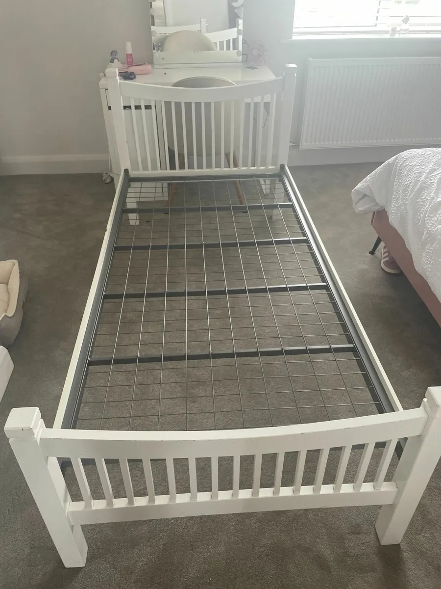 Single Bed with Mattress - Image 3