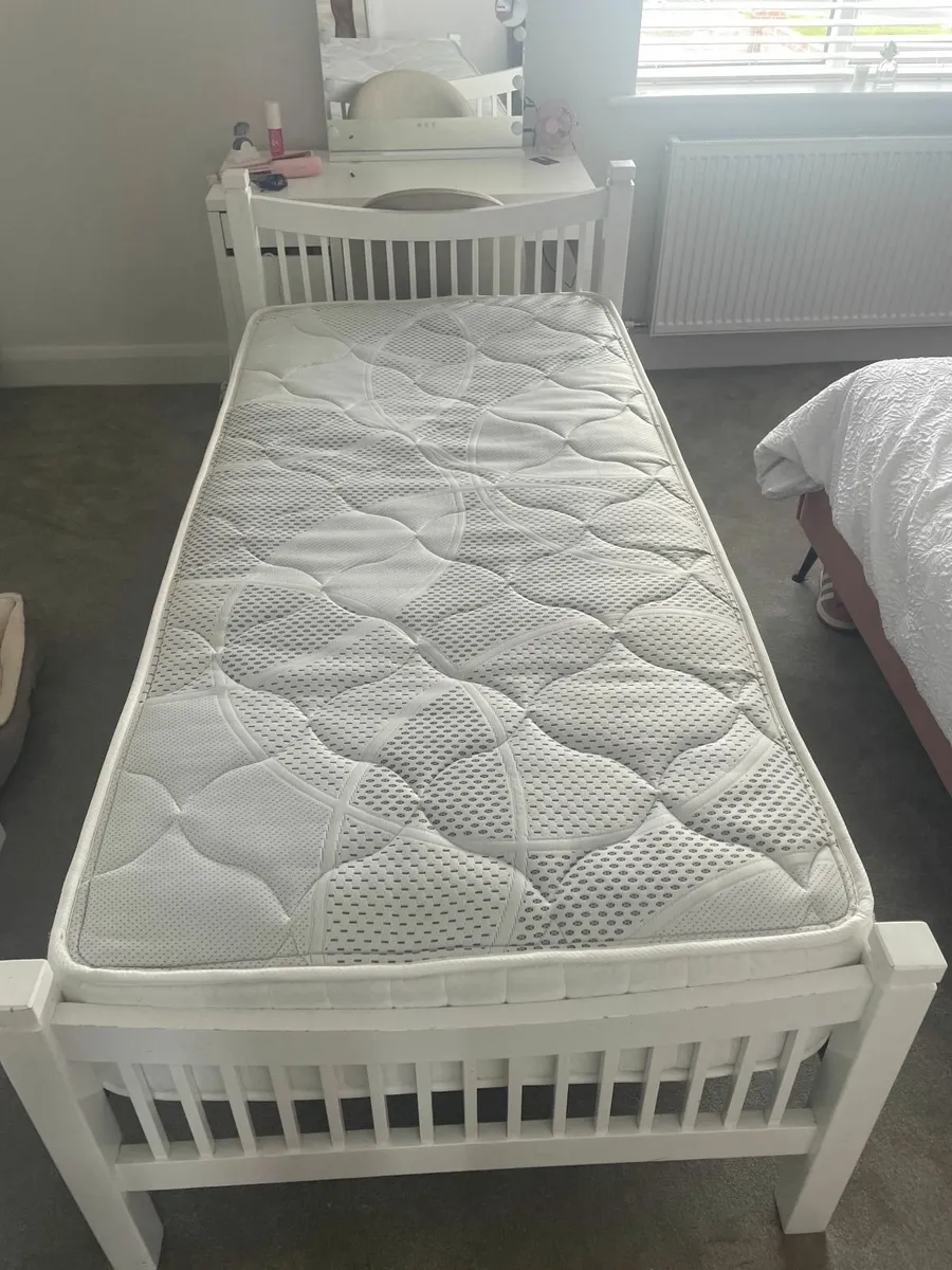 Single Bed with Mattress - Image 1