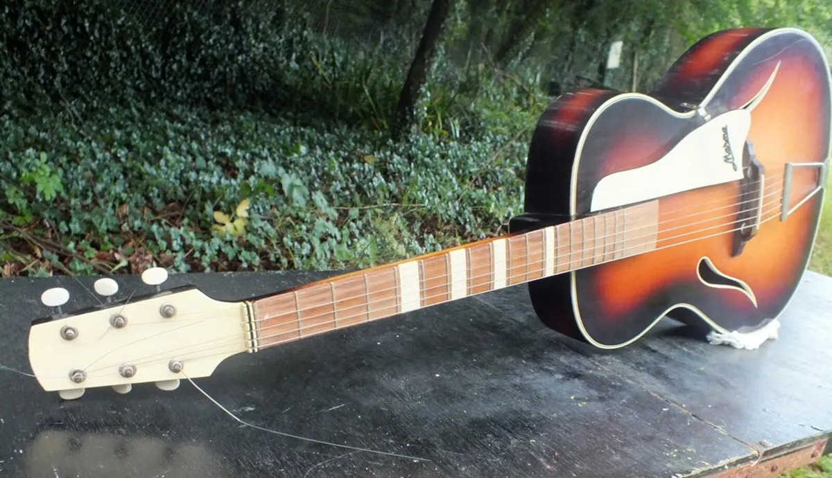 guitar - Image 2