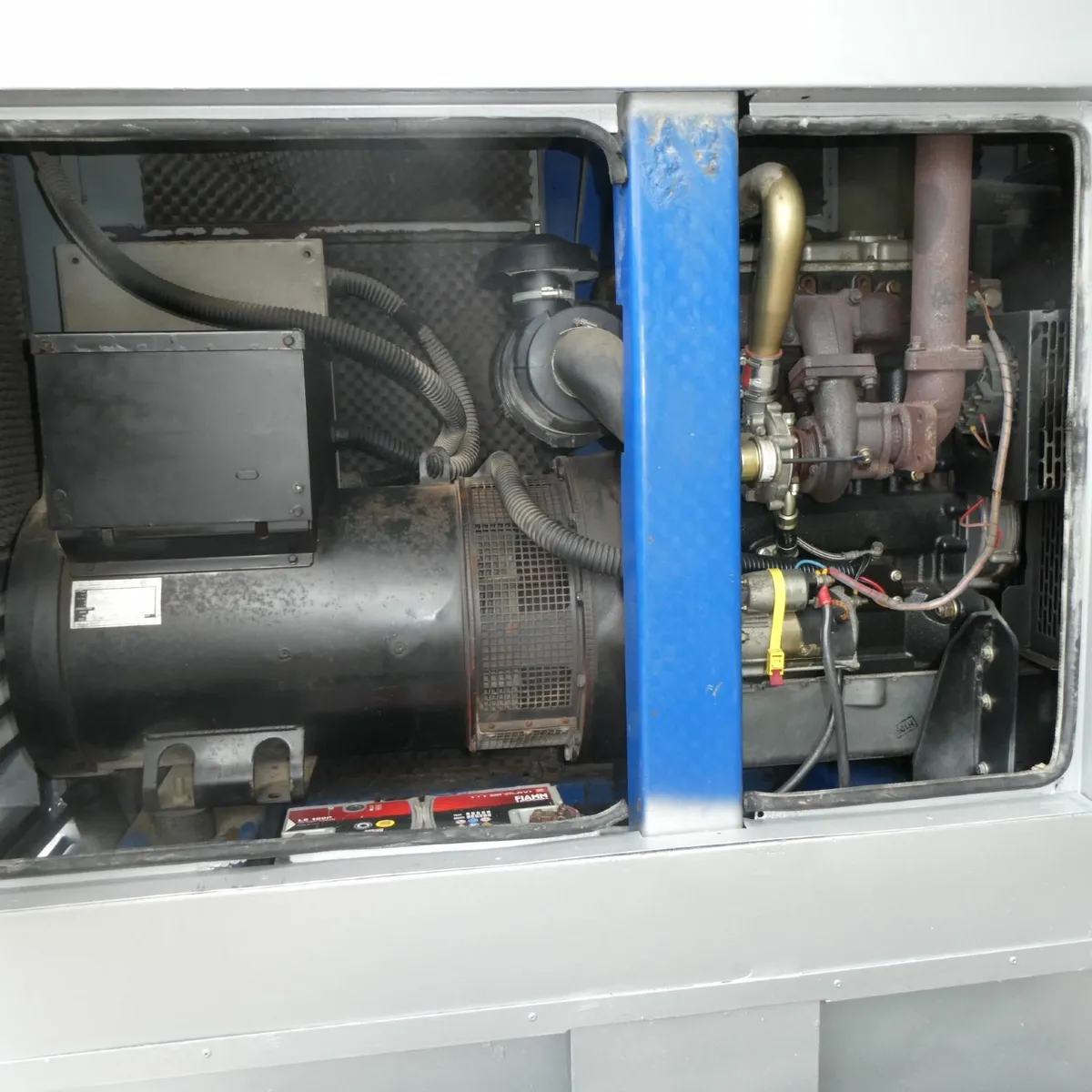 60 kva generator road tow - Image 4