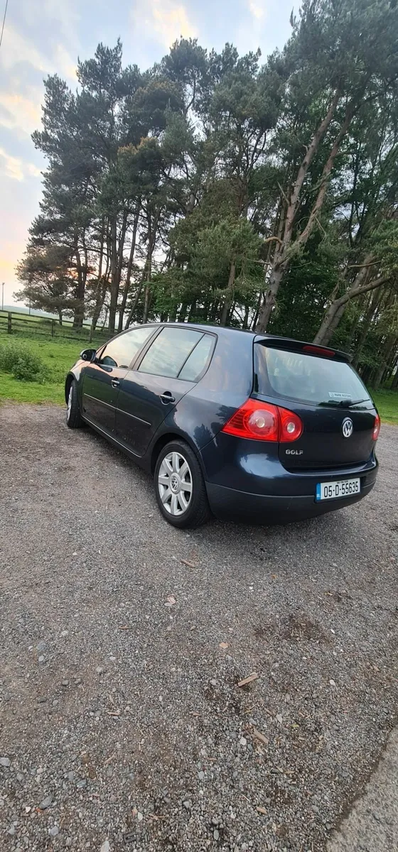 Volkswagen Golf 2005 - Image 1