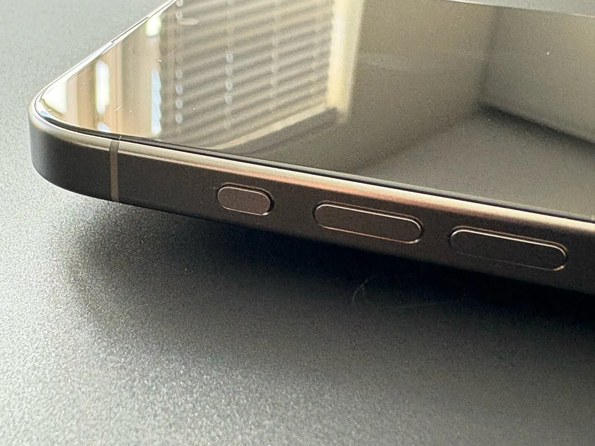 iPhone 15 ProMax - Image 3
