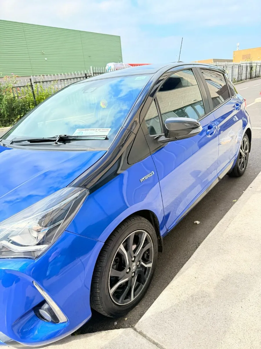 Toyota Yaris 2017 - Image 3