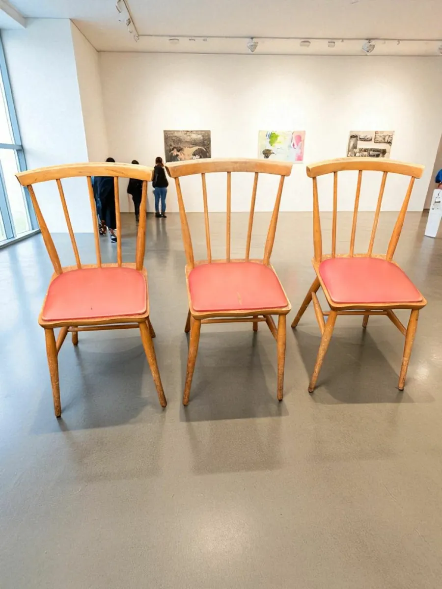 Vintage Table and Chairs x 3 - Mid Century - Image 4